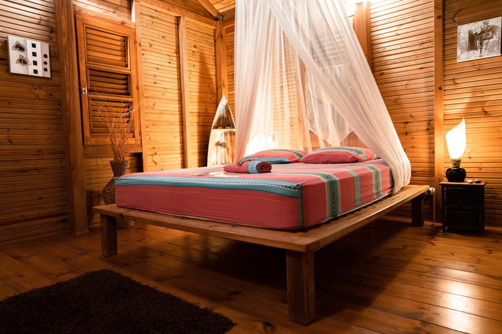 Au Jardin Des Colibris Ecolodge&Spa Деше Экстерьер фото